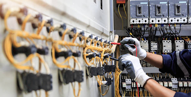 Professional Electrician technician working in Kutztown University, PA